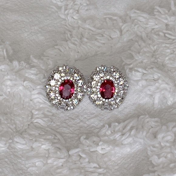 Jewelry - Sparkly Earrings • Garnet • Cubic Zirconia